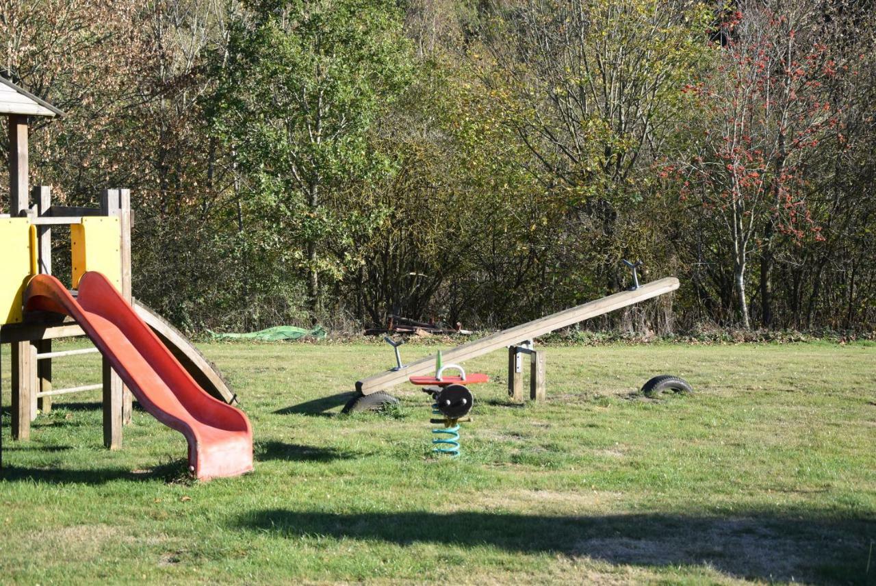 Вилла La Cle Des Champs Bertogne Экстерьер фото